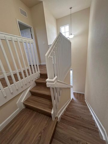 9153 SW 227th St 9, Cutler Bay, FL 33190
