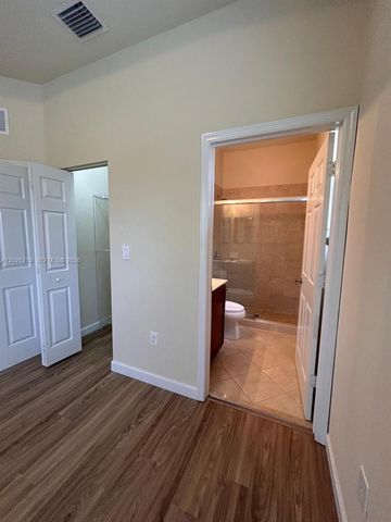 9153 SW 227th St 9, Cutler Bay, FL 33190