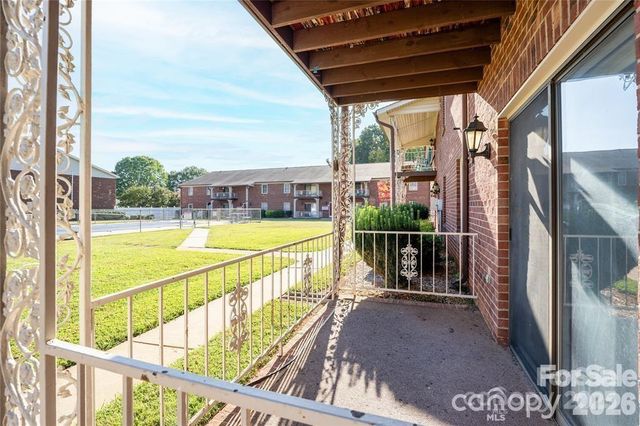 103 Carriage House Drive, Kannapolis, NC 28081