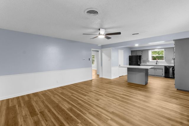 1818 W Belden Street, Sherman, TX 75092