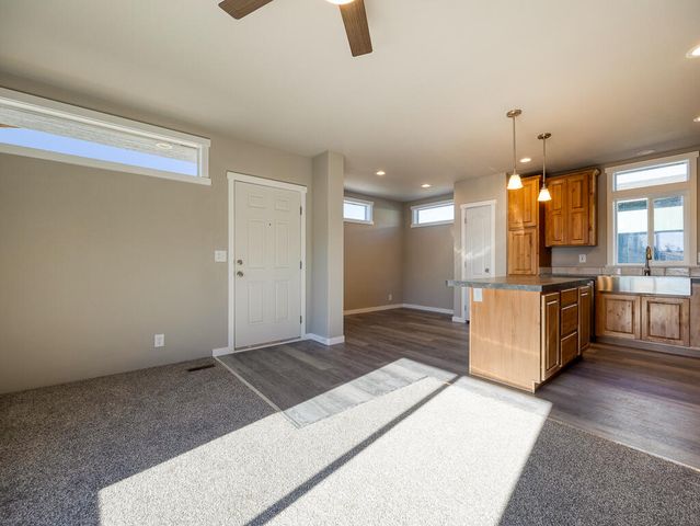 5636 Edith Way 01600, Klamath Falls, OR 97603