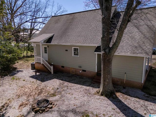 894 HIGHLAND AVENUE, Wadley, AL 36276