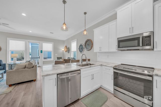 1592 W Beach Boulevard, Gulf Shores, AL 36542