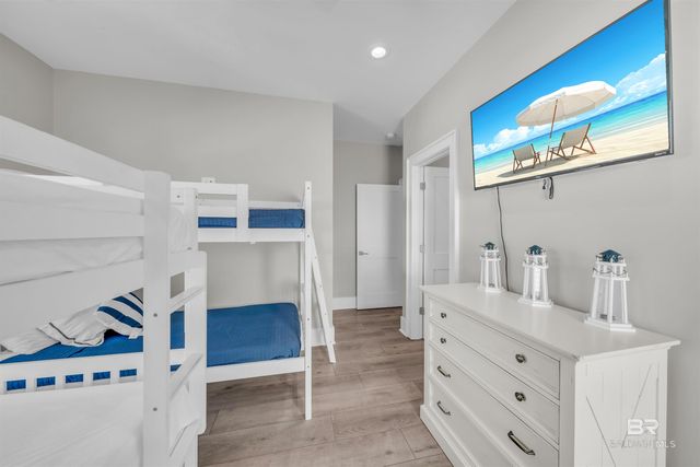 1592 W Beach Boulevard, Gulf Shores, AL 36542