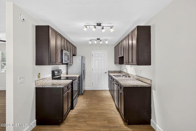 4512 LANE Avenue S, Jacksonville, FL 32210