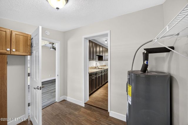4512 LANE Avenue S, Jacksonville, FL 32210