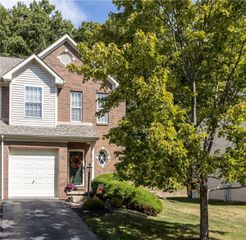 713 Norwegian Spruce Dr, Adams Twp, PA 16046