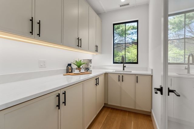 470 Quinobequin Road, Newton, MA 02468