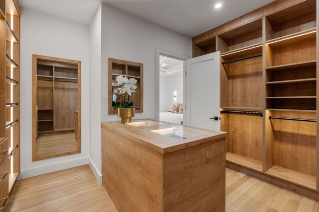470 Quinobequin Road, Newton, MA 02468