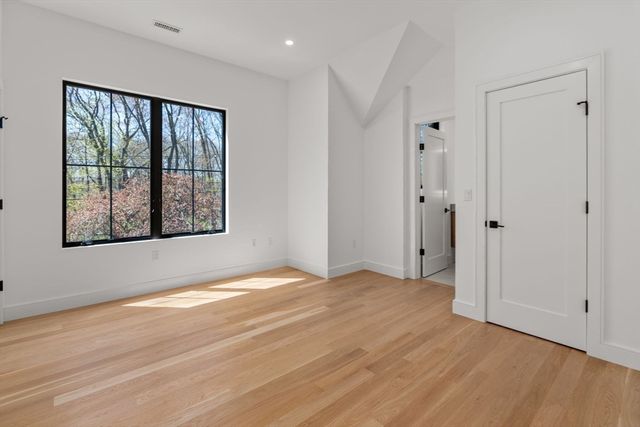 470 Quinobequin Road, Newton, MA 02468