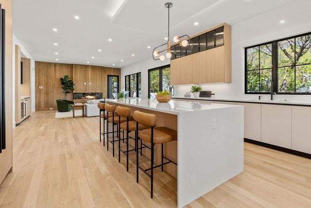 470 Quinobequin Road, Newton, MA 02468