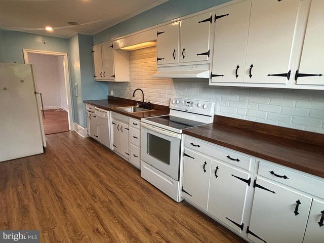 5913 WAKEHURST WAY, Baltimore, MD 21239