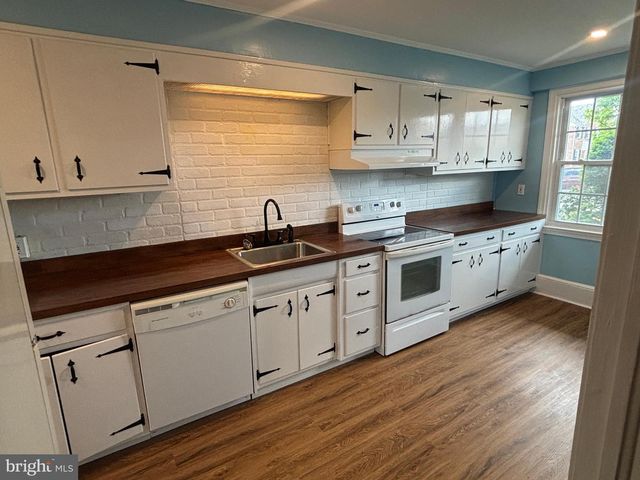 5913 WAKEHURST WAY, Baltimore, MD 21239