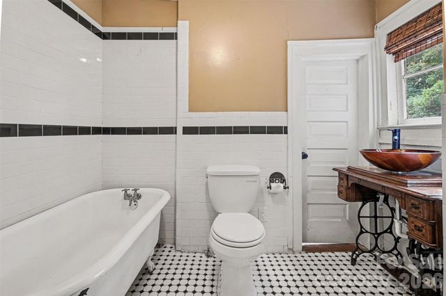 75 Cabarrus Avenue, Concord, NC 28025
