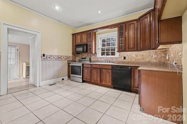 75 Cabarrus Avenue, Concord, NC 28025