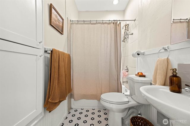 2113 S Wilkeson Street, Tacoma, WA 98405