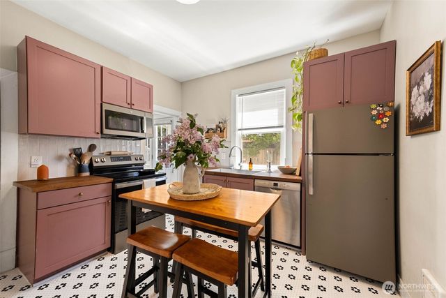 2113 S Wilkeson Street, Tacoma, WA 98405