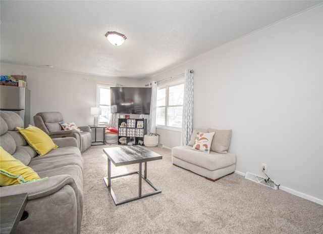 4121 57th Street, Des Moines, IA 50310