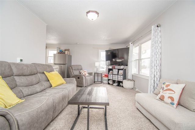 4121 57th Street, Des Moines, IA 50310