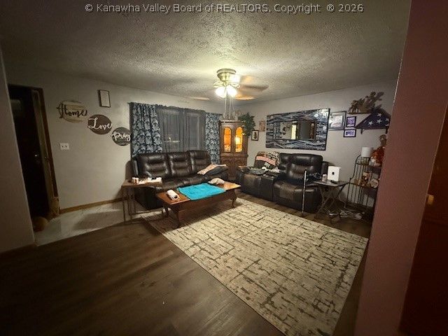 818 Walters Road, Charleston, WV 25314