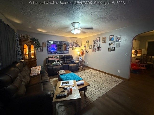 818 Walters Road, Charleston, WV 25314