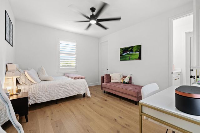 2905 W LEILA AVENUE, Tampa, FL 33611