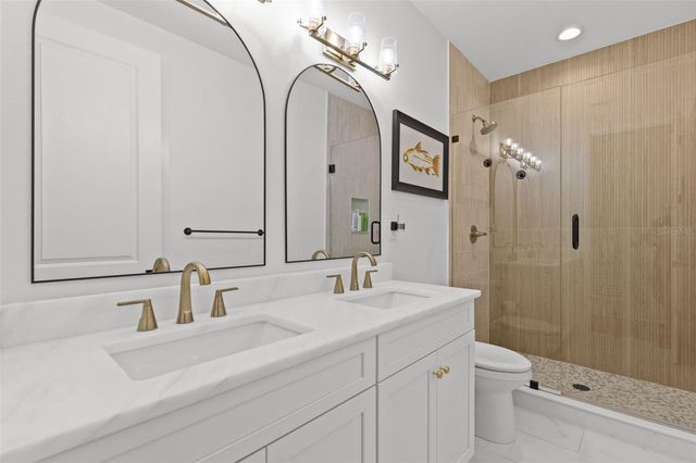 2905 W LEILA AVENUE, Tampa, FL 33611