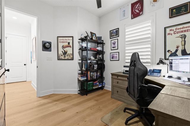 2905 W LEILA AVENUE, Tampa, FL 33611