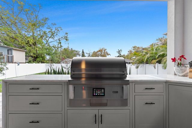 2905 W LEILA AVENUE, Tampa, FL 33611