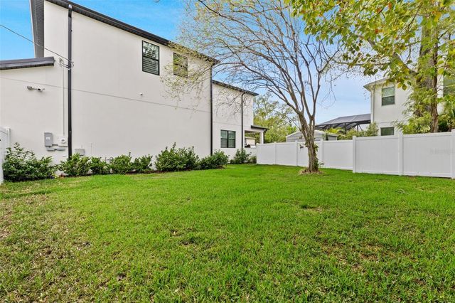 2905 W LEILA AVENUE, Tampa, FL 33611