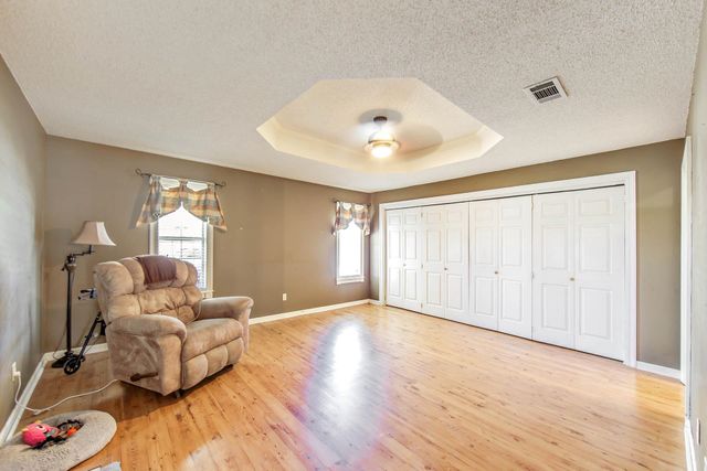 300 Cheyenne Dr, Houma, LA 70360