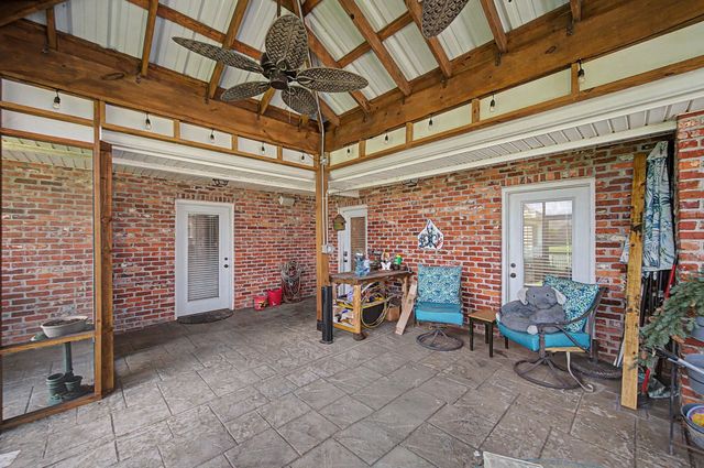 300 Cheyenne Dr, Houma, LA 70360