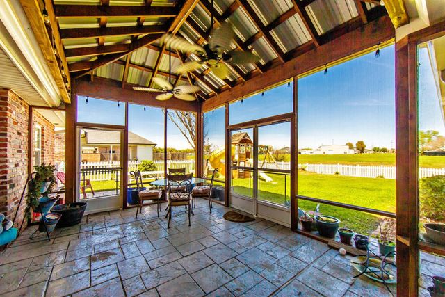 300 Cheyenne Dr, Houma, LA 70360