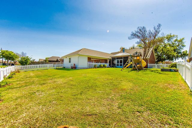 300 Cheyenne Dr, Houma, LA 70360