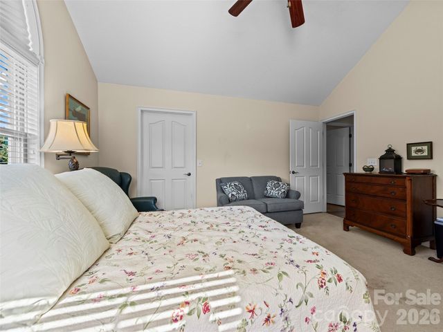 81 Outlook Circle, Swannanoa, NC 28778