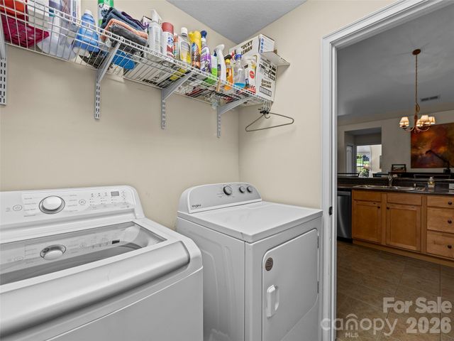 81 Outlook Circle, Swannanoa, NC 28778