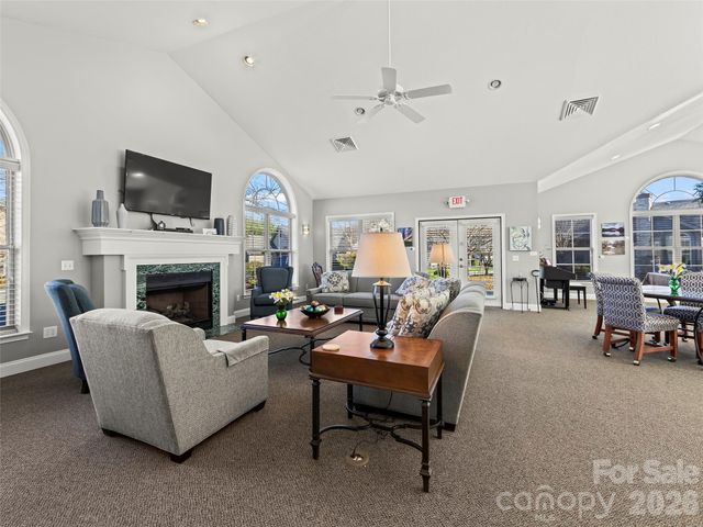81 Outlook Circle, Swannanoa, NC 28778
