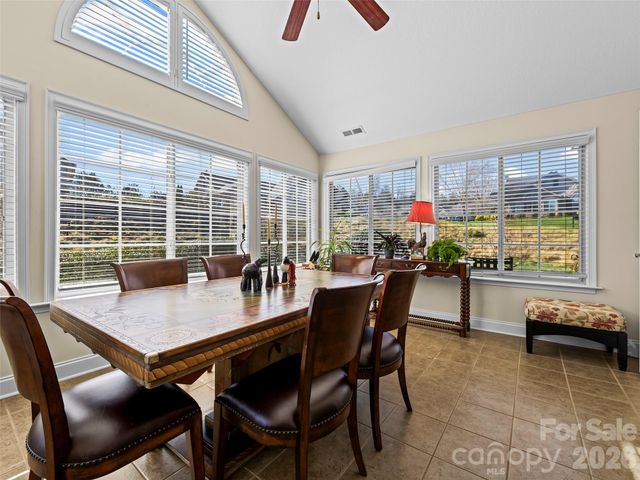 81 Outlook Circle, Swannanoa, NC 28778