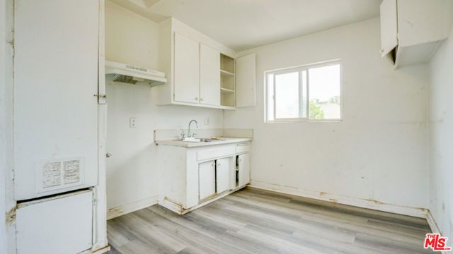 1401 E 46th Street, Los Angeles, CA 90011
