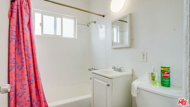 1401 E 46th Street, Los Angeles, CA 90011