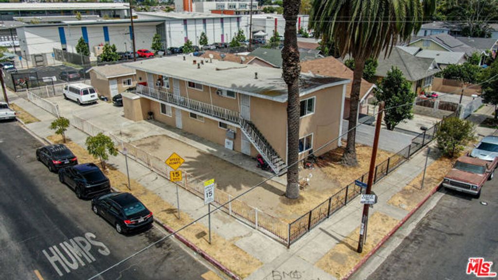 1401 E 46th Street, Los Angeles, CA 90011
