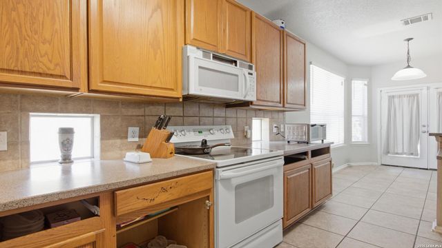 1007 Water Lily, San Antonio, TX 78260