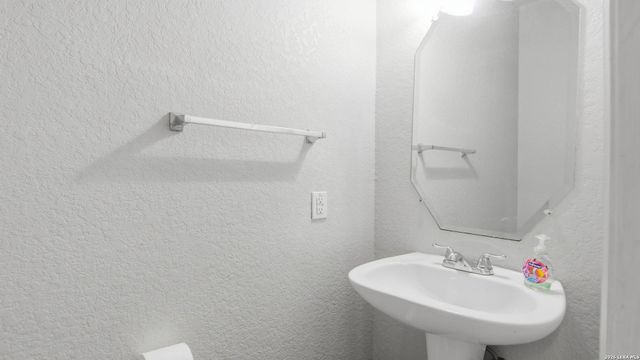 1007 Water Lily, San Antonio, TX 78260