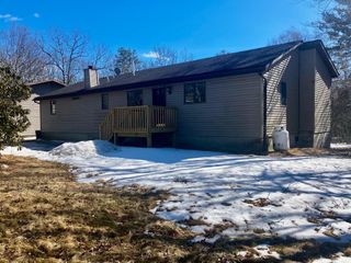 87 W Peenpack Trail, Sparrowbush, NY 12780