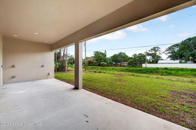 766 Starland Street SE, Palm Bay, FL 32909