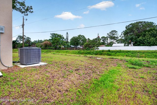 766 Starland Street SE, Palm Bay, FL 32909