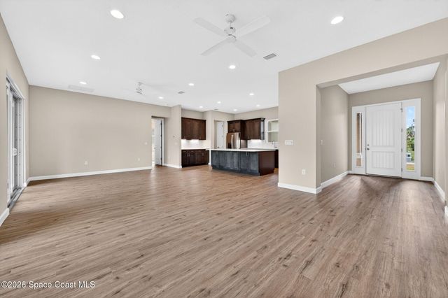 766 Starland Street SE, Palm Bay, FL 32909