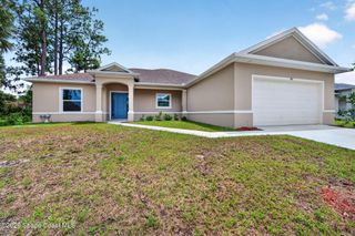 766 Starland Street SE, Palm Bay, FL 32909