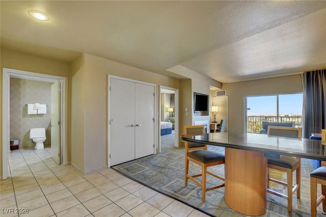 211 East Flamingo Road 713, Las Vegas, NV 89169