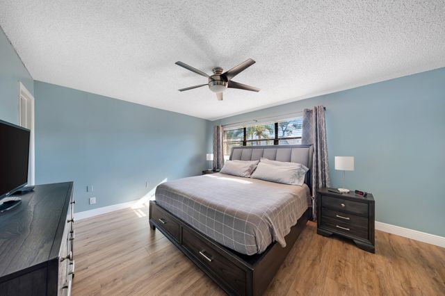 2124 NE 9th Avenue, Wilton Manors, FL 33305